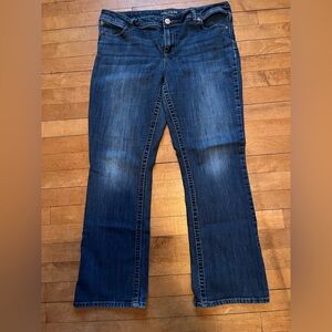Maurices Med Blue Boot Cut Jeans 16 Reg Stretchy